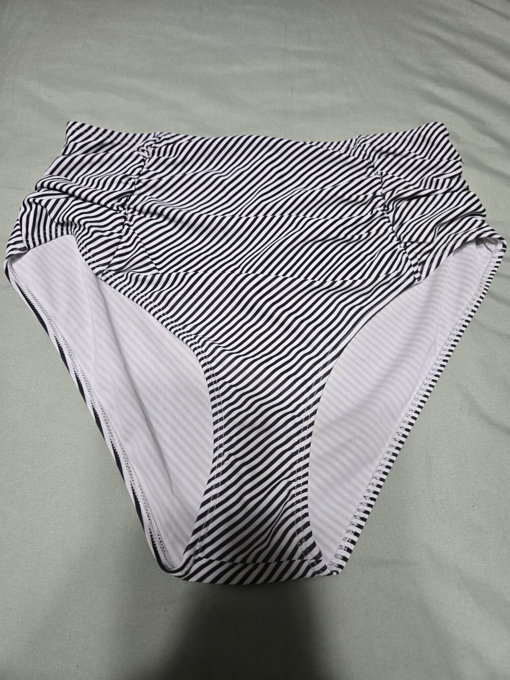Unknown brand xl women's high waisted black and white striped swimsuit bottom